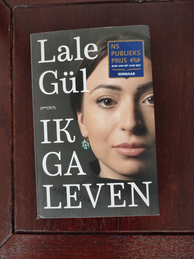 Lale gül
Ik ga leven, Ophalen of Verzenden, Zo goed als nieuw, Lale Gül