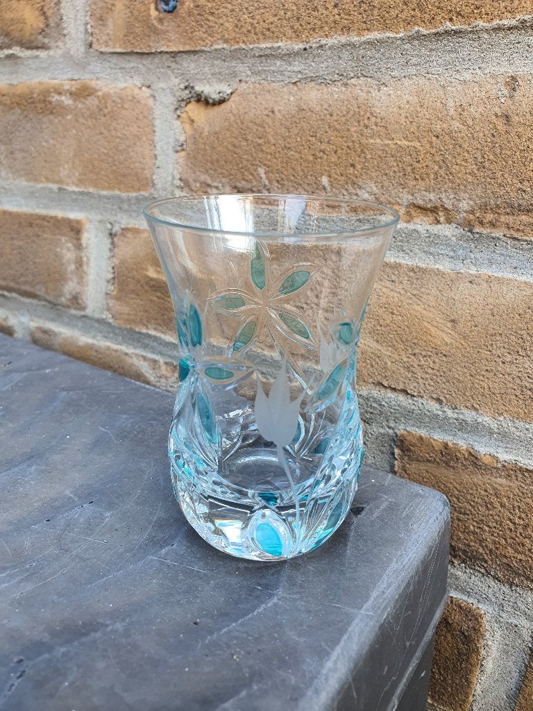 Vintage kristallen vaasje / Turks theeglas aquablauw, Ophalen of Verzenden