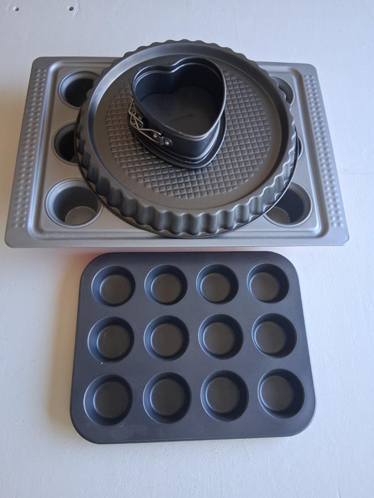 Bakblikken set nieuw/zgan, Huis en Inrichting, Keuken | Keukenbenodigdheden, Ophalen of Verzenden, Zo goed als nieuw