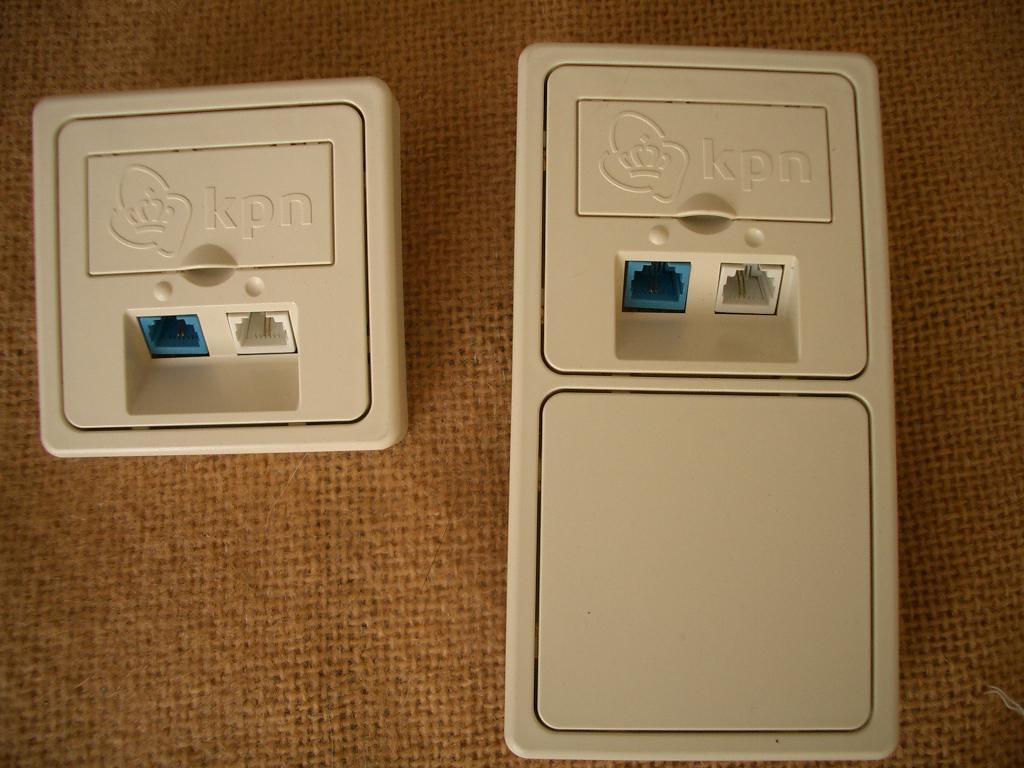 isdn kpn isra internet telefoon aansluitpunt ontvangst, Telecommunicatie, ISDN en ADSL, Ophalen of Verzenden, Nieuw, Splitter