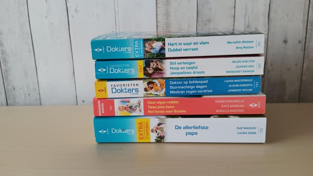 Dokters Roman, In vuur en vlam, Ophalen of Verzenden, Gelezen, Nederland