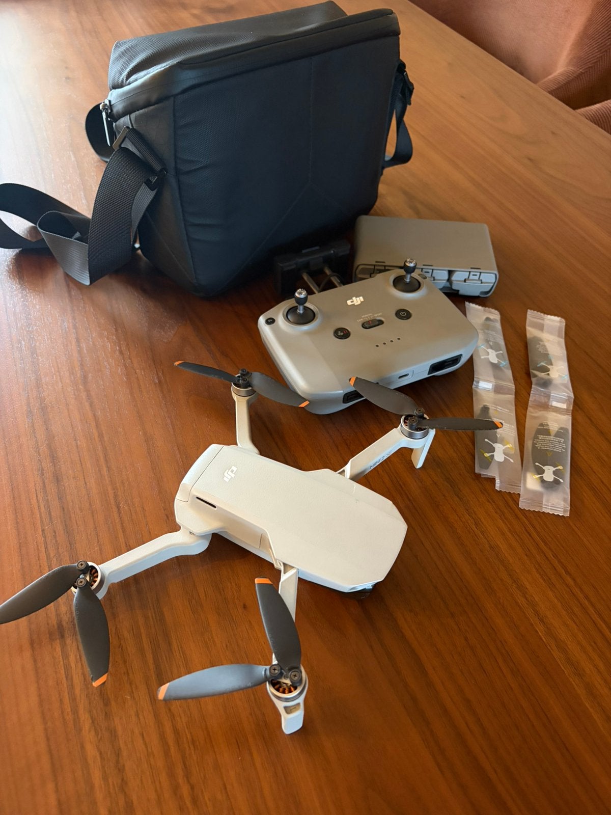 DJI Mini2 Se Fly More Combo - complete set, Ophalen of Verzenden, Zo goed als nieuw
