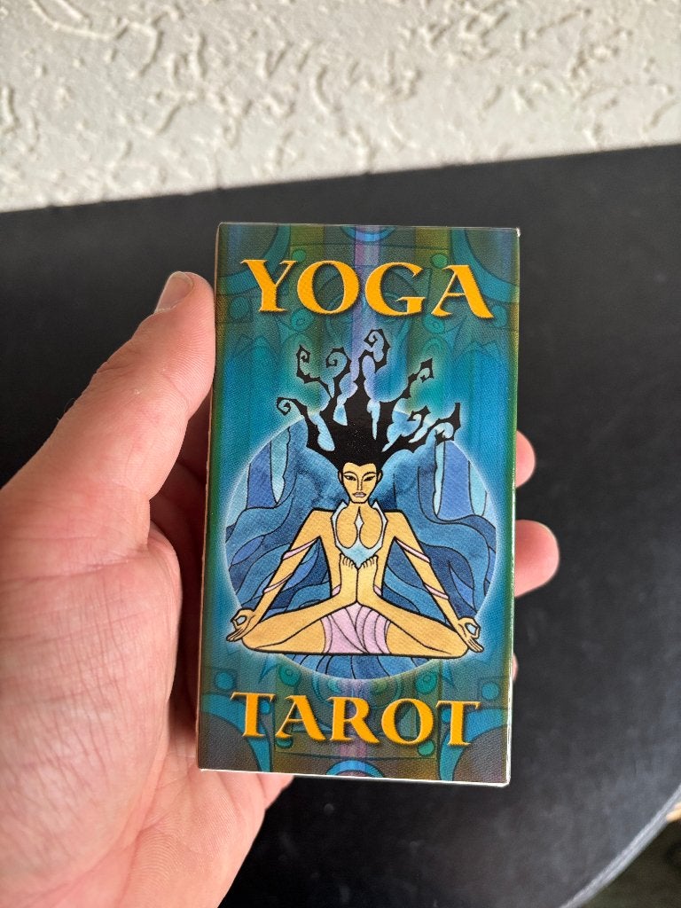 Adriana Farina - Yoga Tarot - Compleet, Boeken, Ophalen of Verzenden, Zo goed als nieuw, Adriana Farina, Meditatie of Yoga