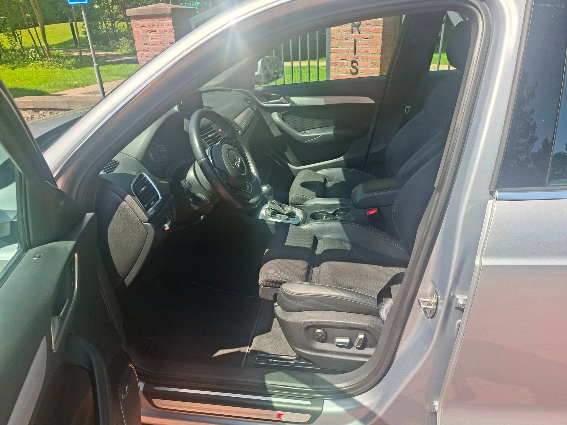 Foto 7 van Audi Q3 2.0 TFSI quattro S-Line Trekhaak Camera Side Assist