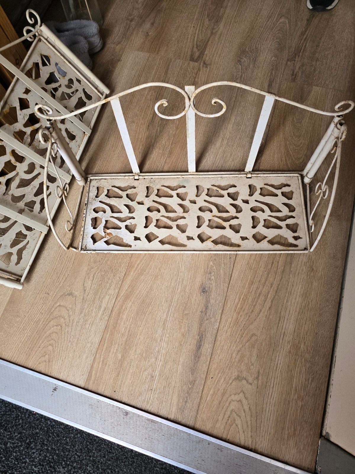 Decoratieve brocante metalen plantenbak/wandrek, Ophalen, Metaal, Wit, Gebruikt