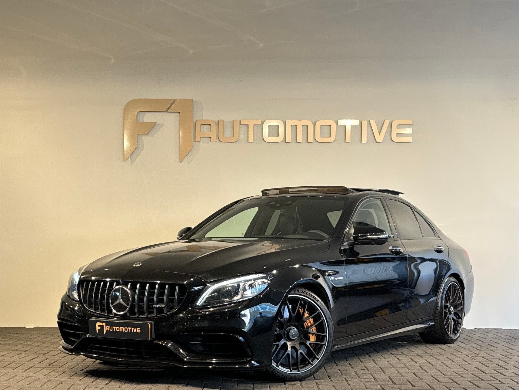 Mercedes-Benz C-klasse AMG 63 S Premium Pano|Ceramic|Kuipsto, Auto's, Achterwielaandrijving, Gebruikt, 510 pk, 1655 kg