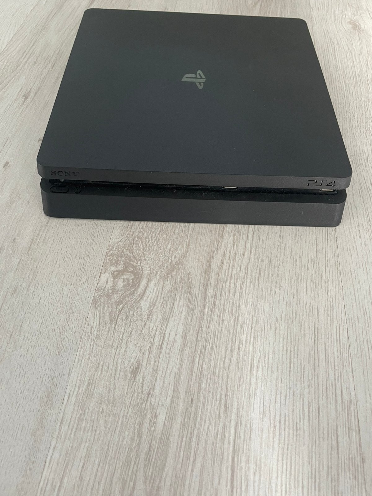 Playstation 4, Ophalen of Verzenden, Zo goed als nieuw, Zonder controller, Slim