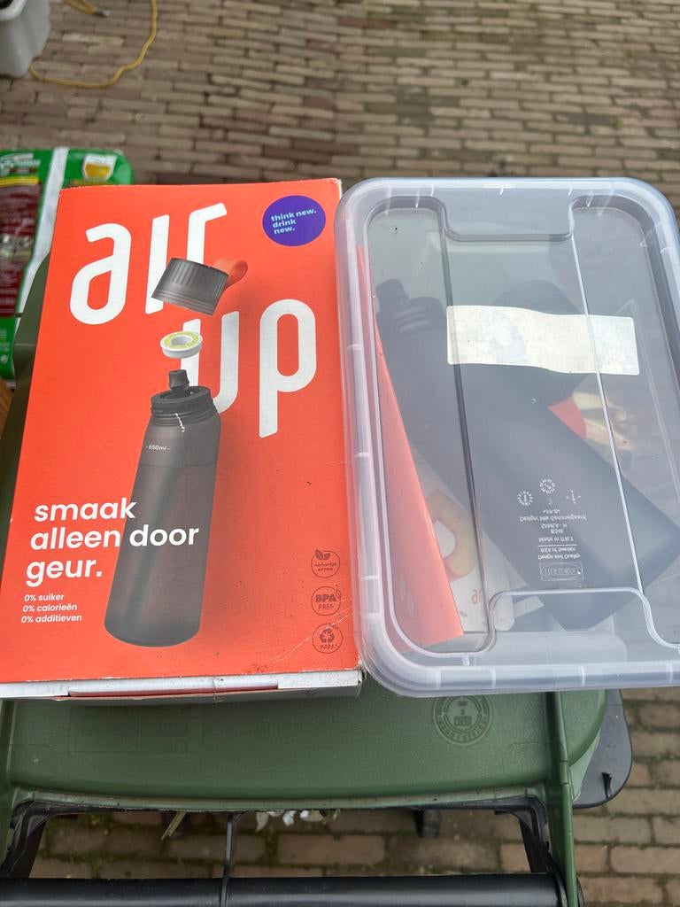 Air Up fles met verschillende smaakjes, Overige typen, Ophalen, Zo goed als nieuw