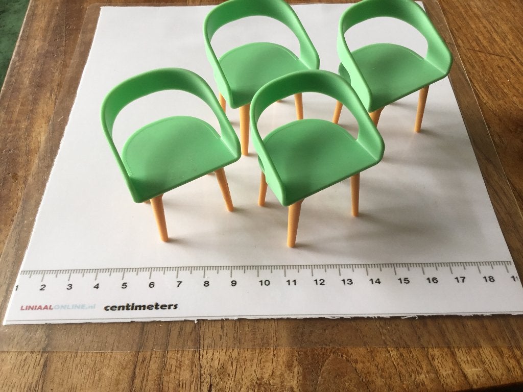Poppenhuis miniaturen stoeltjes, Ophalen of Verzenden, Nieuw, Poppenhuis