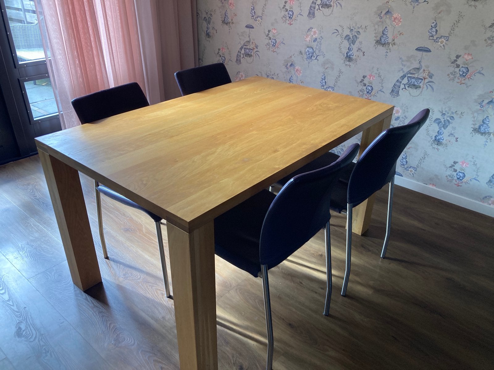 Compacte nette eethoek, 100 tot 150 cm, Eikenhout, Zo goed als nieuw, Vier personen