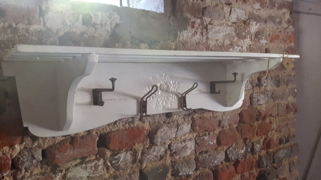 Oude kapstok met haken en legplank, Ophalen of Verzenden
