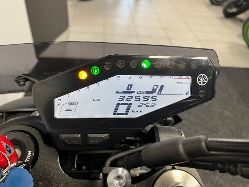 Yamaha MT-09 LEASE VOORDELIG!, Motoren, Motorrijbewijs A, Bedrijf, Meer dan 35 kW, YAMAHA