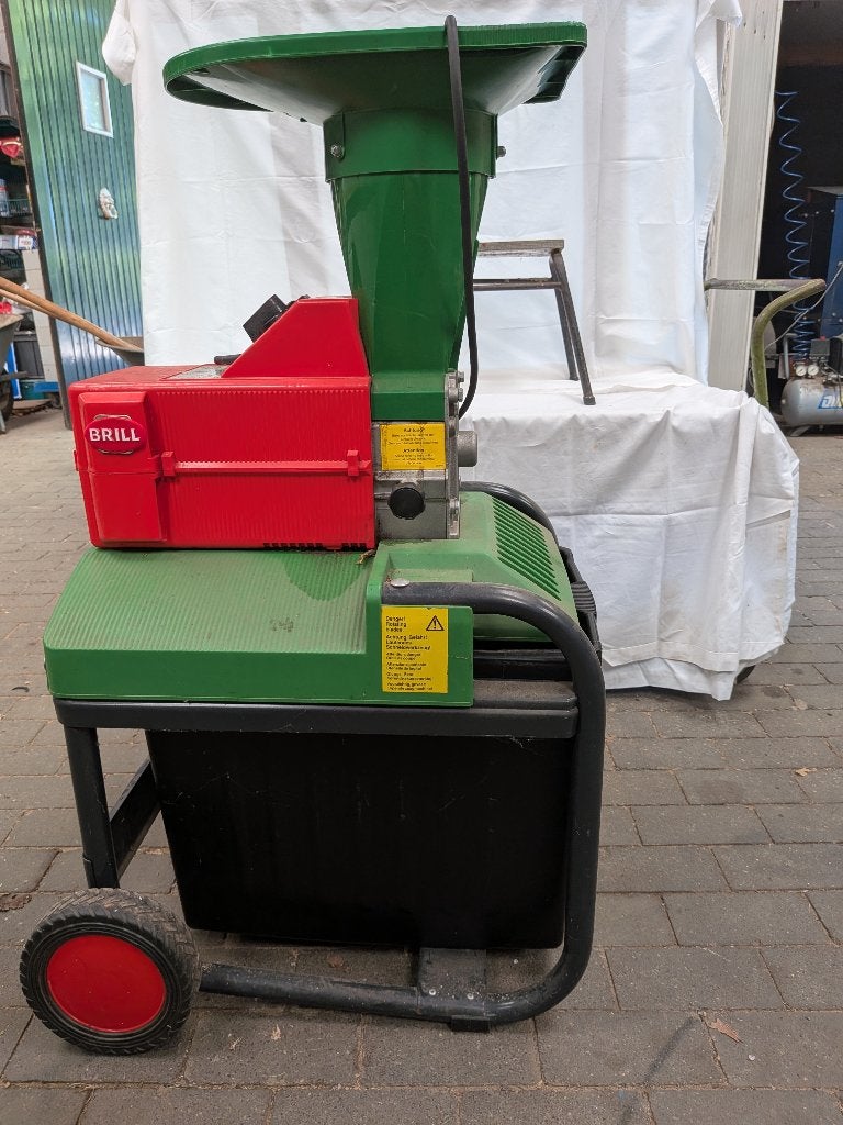 Versnipperaar Brill, Tuin en Terras, Ophalen, Brill, Zo goed als nieuw, Met opvangbak