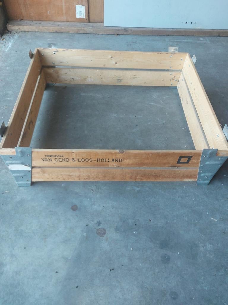 Palletrand, Ophalen, Rond, Hout