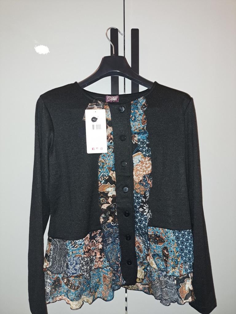 Nieuwe mooie top/blouse van Coline in maat Large., Kleding | Dames, Coline, Maat 42/44 (L), Nieuw, Ophalen of Verzenden
