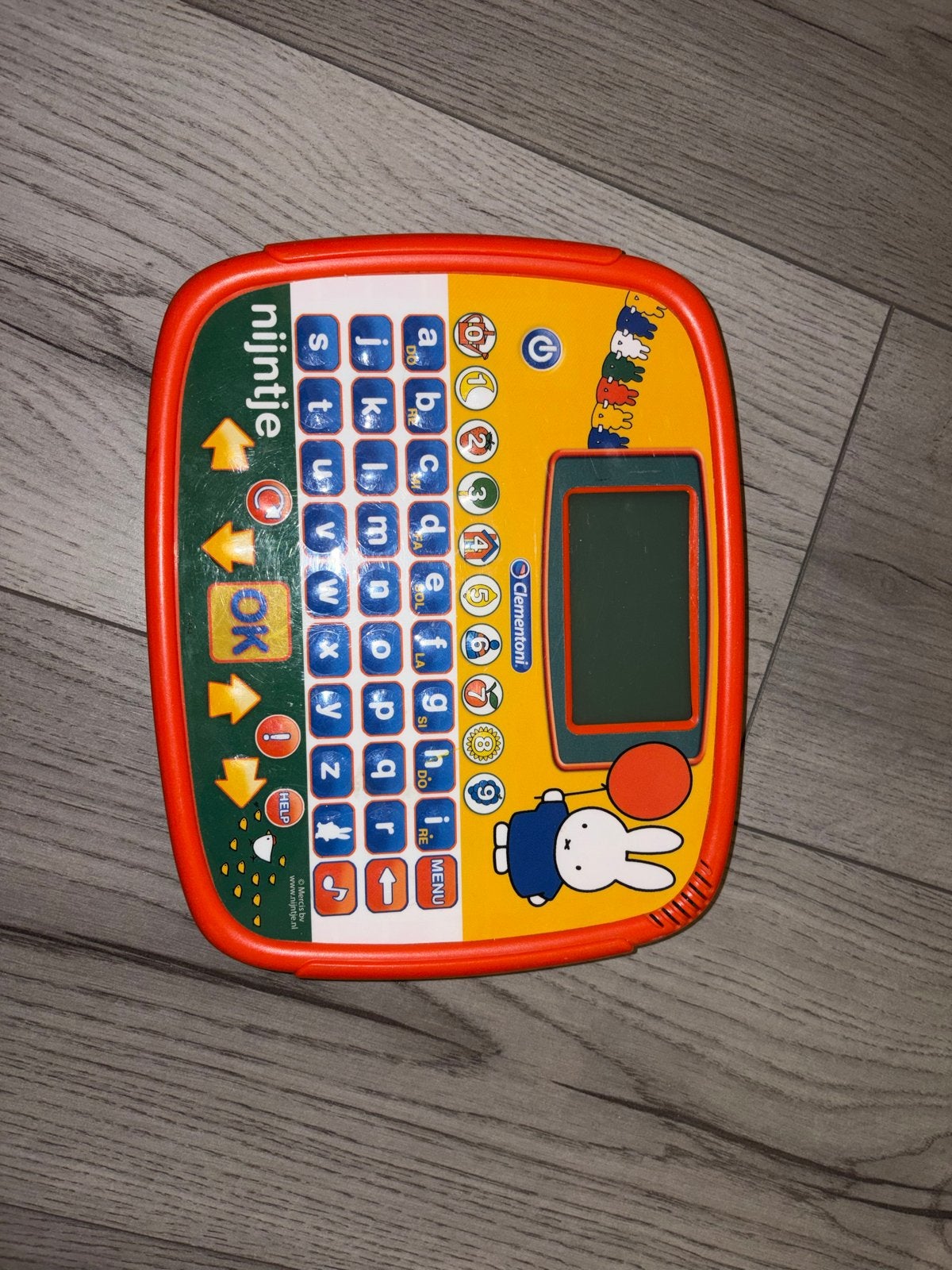 Nijntje Clementoni Educatieve Tablet - Leren en Spelen, Ophalen of Verzenden, Gebruikt, Taal en Lezen, Met licht