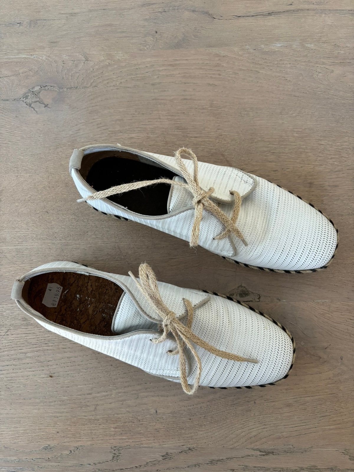 Witte Mjus veterschoenen, Kleding | Dames, Schoenen, Schoenen met lage hakken, Wit, Ophalen of Verzenden, Zo goed als nieuw