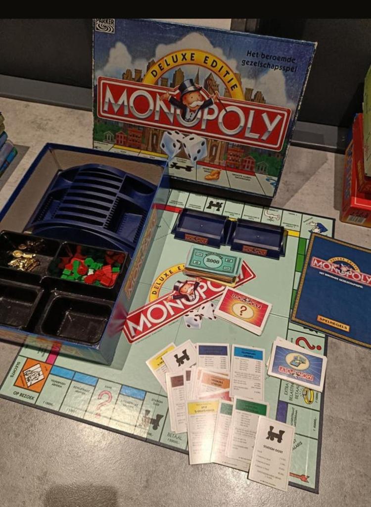 Monopoly Deluxe Editie Gezelschapsspel, Hobby en Vrije tijd, Gezelschapsspellen | Bordspellen, Vijf spelers of meer, Ophalen of Verzenden