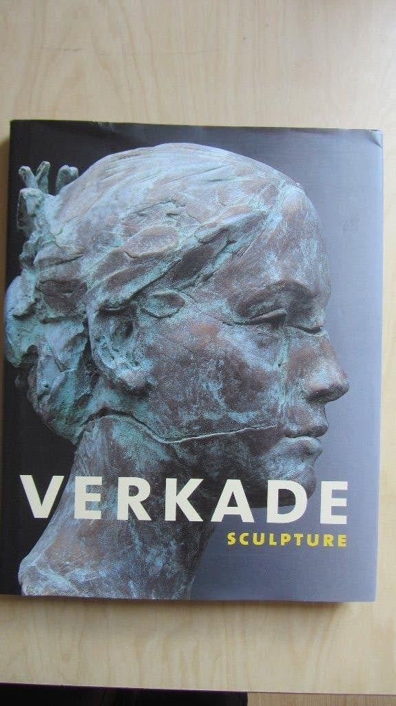Kees Verkade - Sculpture, Ophalen of Verzenden, Gelezen
