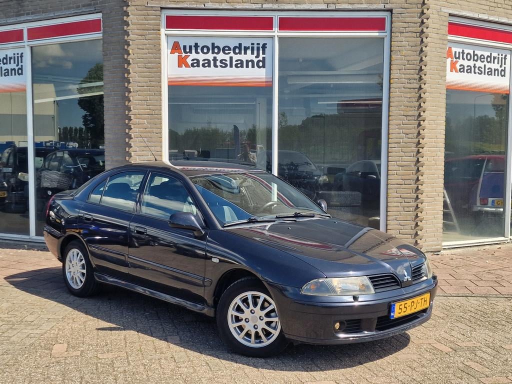 Mitsubishi Carisma 1.6 Platinum Edition - Clima - Electr Ram, Voorwielaandrijving, Stof, Gebruikt, Zwart