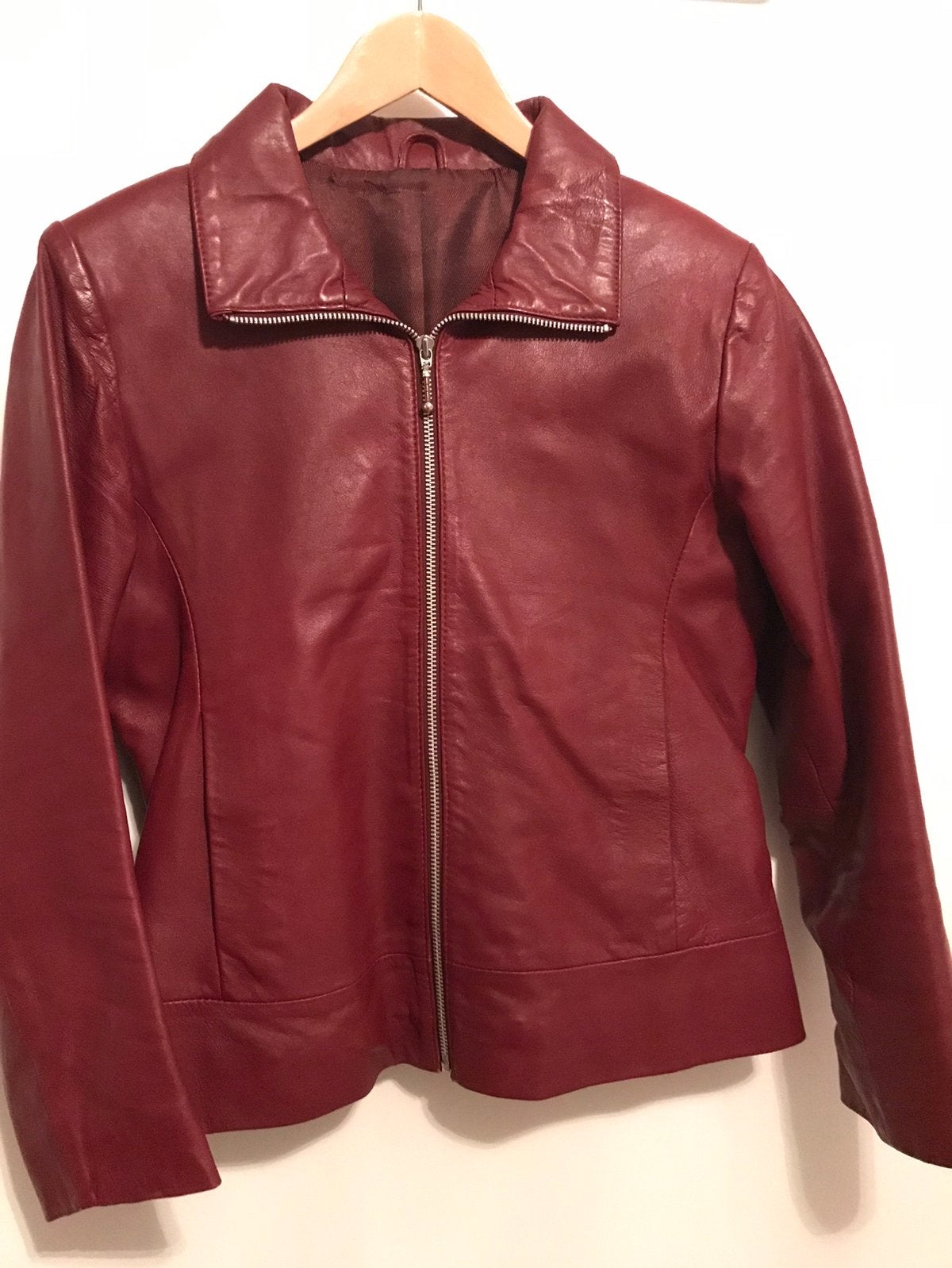 Prachtig leten dames jasje bordeaux rood, Kleding | Dames, Ophalen, Zo goed als nieuw, Maat 38/40 (M), Rood