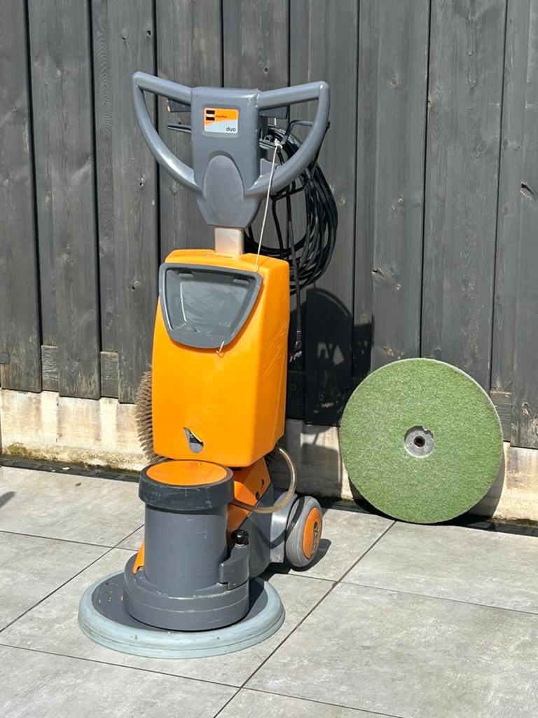 BOENMACHINE SCHROBMACHINE EENSCHIJFSMACHINE TASKU ERGODISK, Ophalen, Schrobmachine