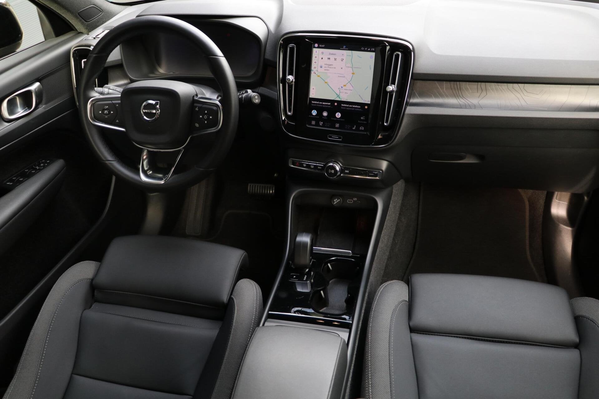 Foto 17 van Volvo XC40 Recharge Pro 70kWh AdaptiveCruise Camera Stoel/st