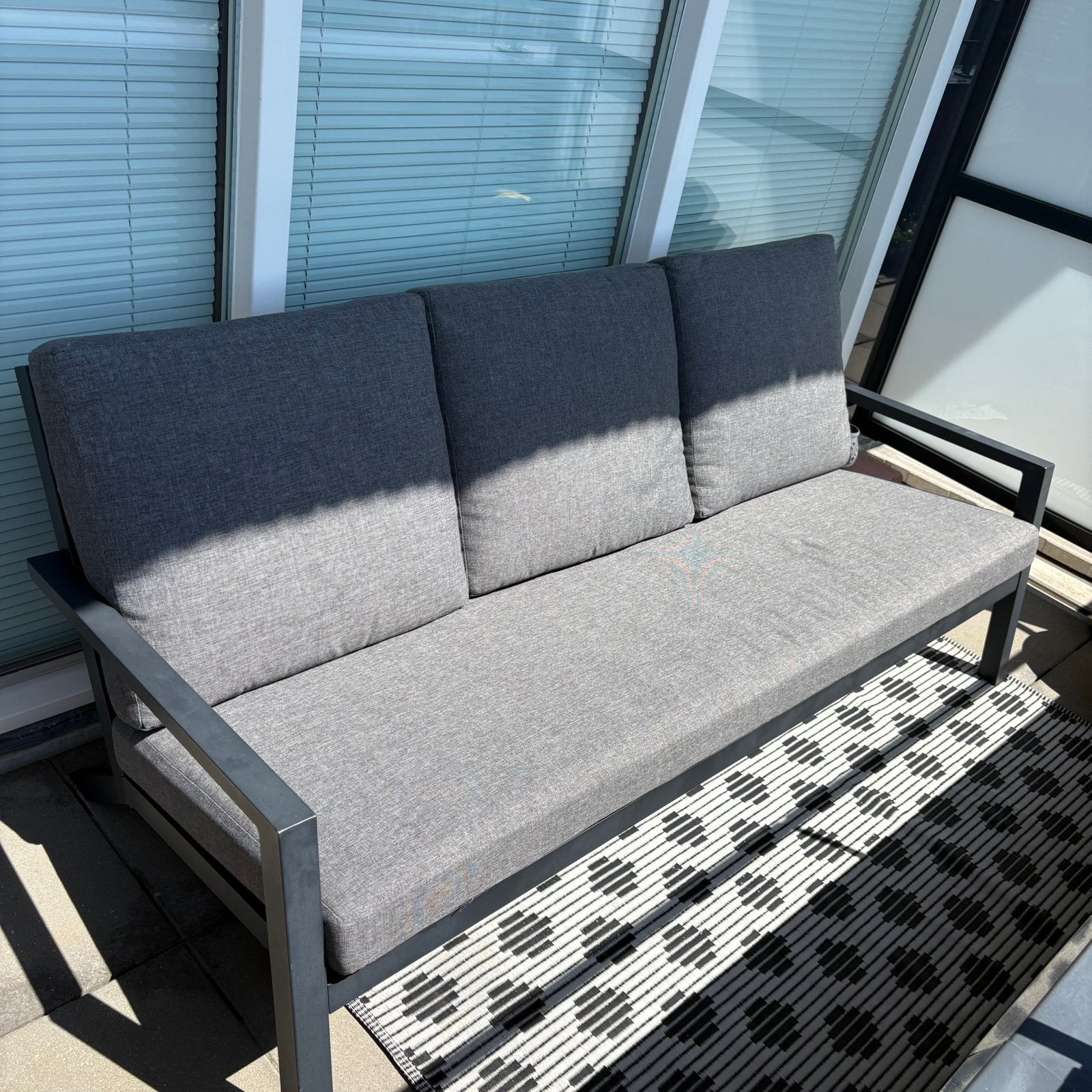 Loungebank in aluminium in nette staat, Ophalen, 3 zitplaatsen, Aluminium, Zo goed als nieuw