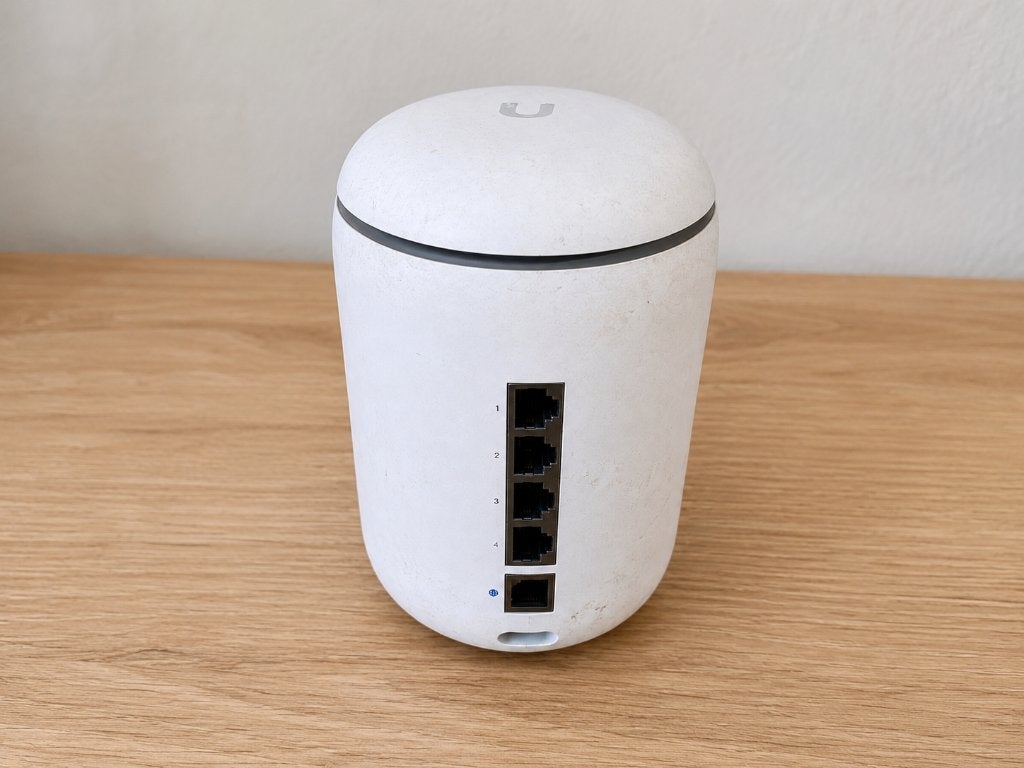 Ubiquiti UniFi Dream Machine (UDM) Router, WiFi & Controller, Ophalen of Verzenden