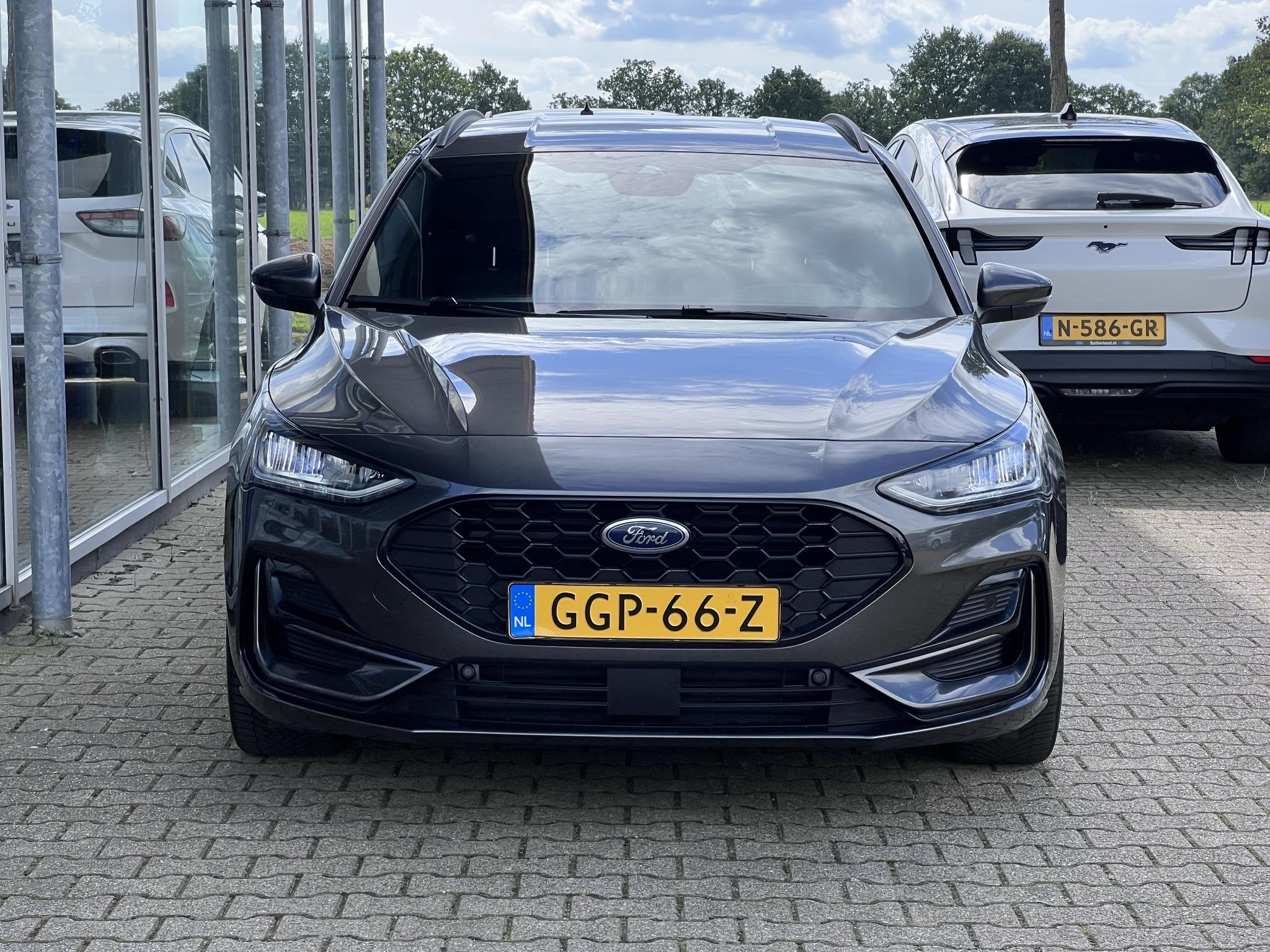 Ford Focus Wagon 1.0 EcoBoost Hybrid ST Line X 155pk Automaa, Stof, Gebruikt, Euro 6, Origineel Nederlands
