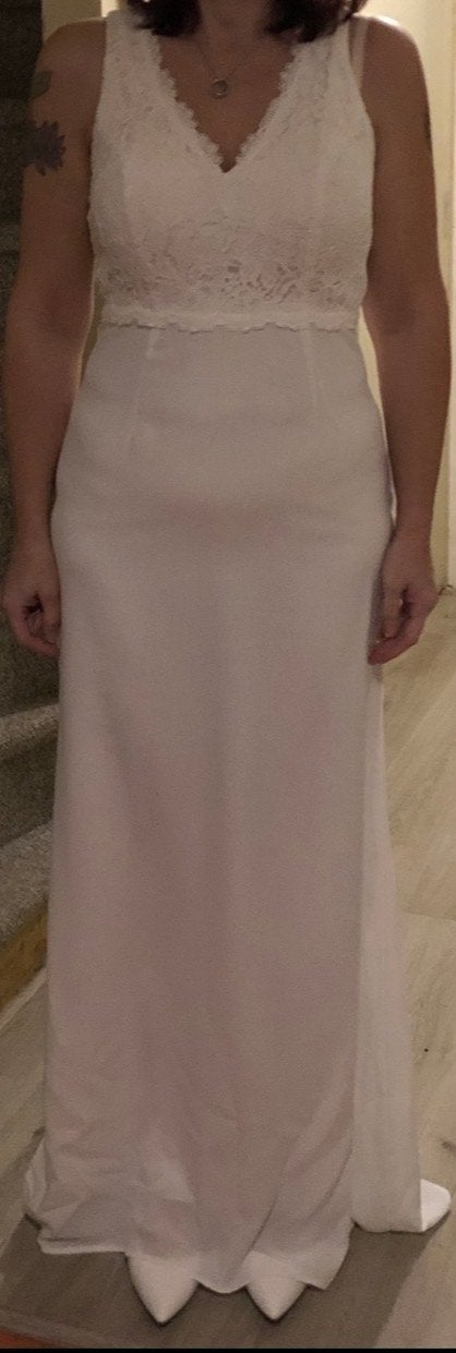 Elegante witte trouwjurk met kanten details, Ophalen of Verzenden, Zo goed als nieuw, Wit, Trouwjurk