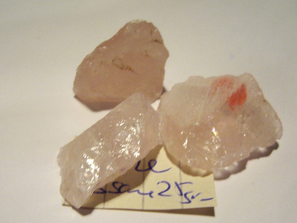 rozenkwarts 3 samen 1,49 brokken 24g rozekwarts of brok 7gr, Ophalen of Verzenden, Mineraal