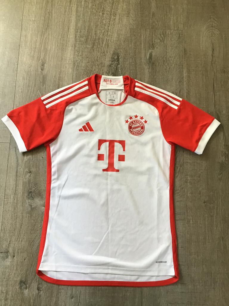 Adidas voetbal shirt maat S nieuw FC Bayern Munchen, Maat S, Ophalen of Verzenden, Nieuw, Shirt