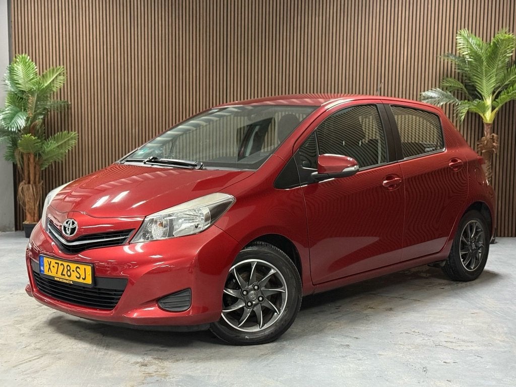 Toyota Yaris 1.0 VVT-i Aspiration (bj 2012), Auto's, Euro 5, 527 kg, Gebruikt, Elektrische ramen