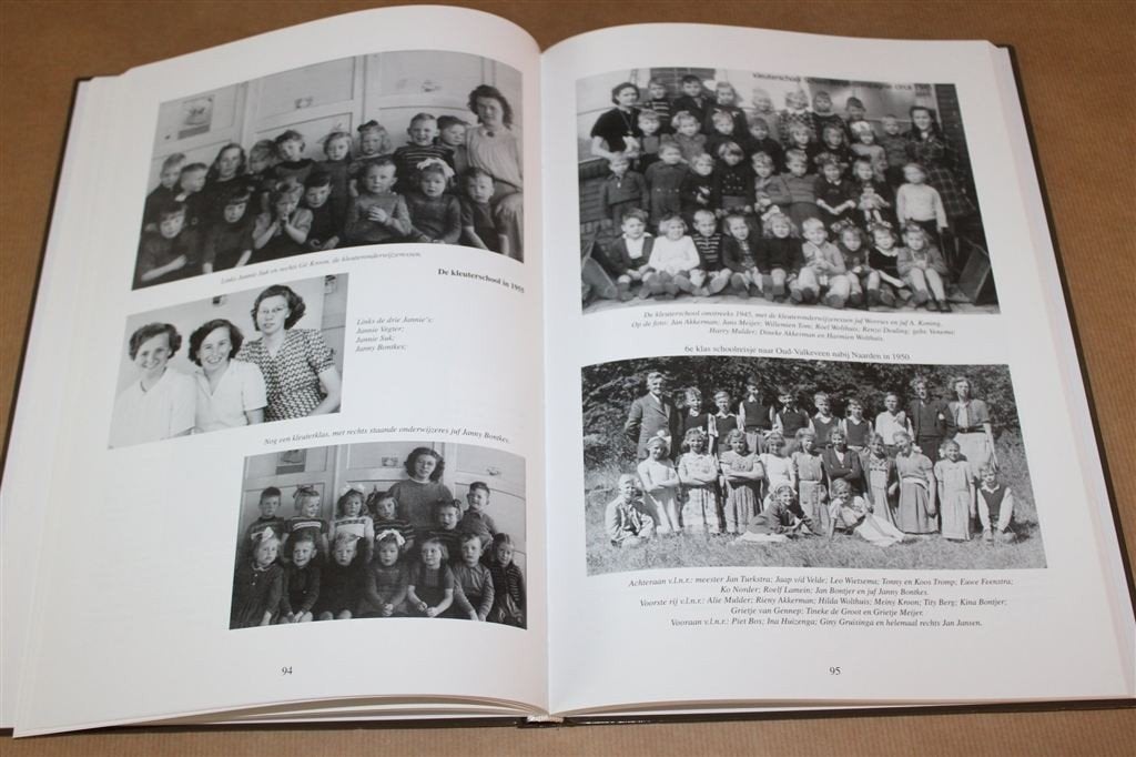 150 jaar christelijk onderwijs in Sappemeer 1859-2009., Ophalen of Verzenden, Zo goed als nieuw