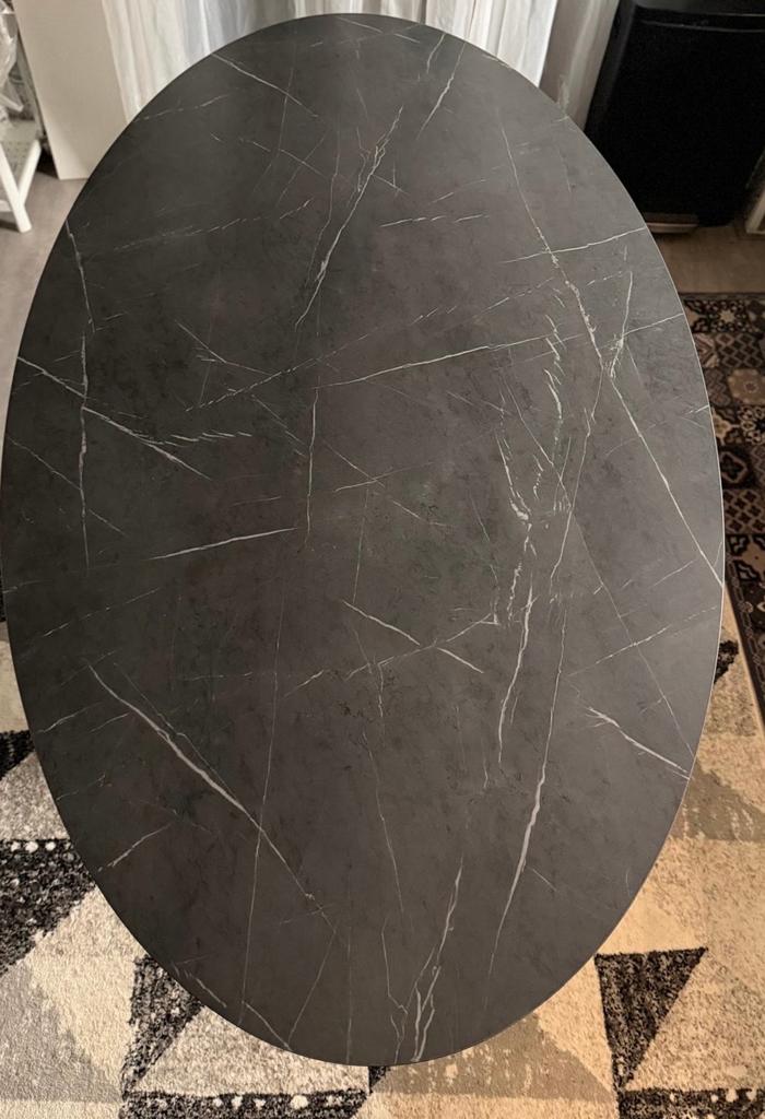 IKEA eettafel met marmerlook blad, Huis en Inrichting, Tafels | Eettafels, Gebruikt, 100 tot 150 cm, Metaal, Vier personen