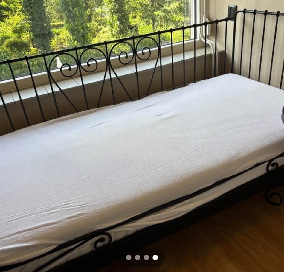 Zwart metal bed | 90 x 200 met hartjes | Nieuwe, Kinderen en Baby's, Ophalen, Nieuw, 180 cm of meer, 85 tot 100 cm