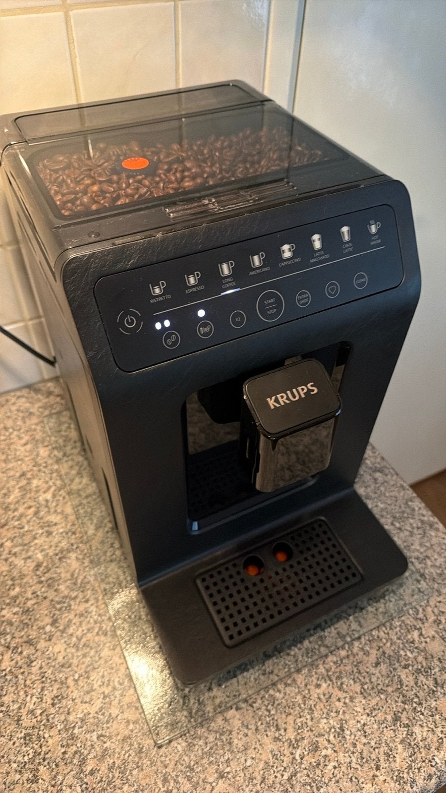 Krups volautomatische espressomachine, Gebruikt, Espresso apparaat, Koffiebonen, 2 tot 4 kopjes