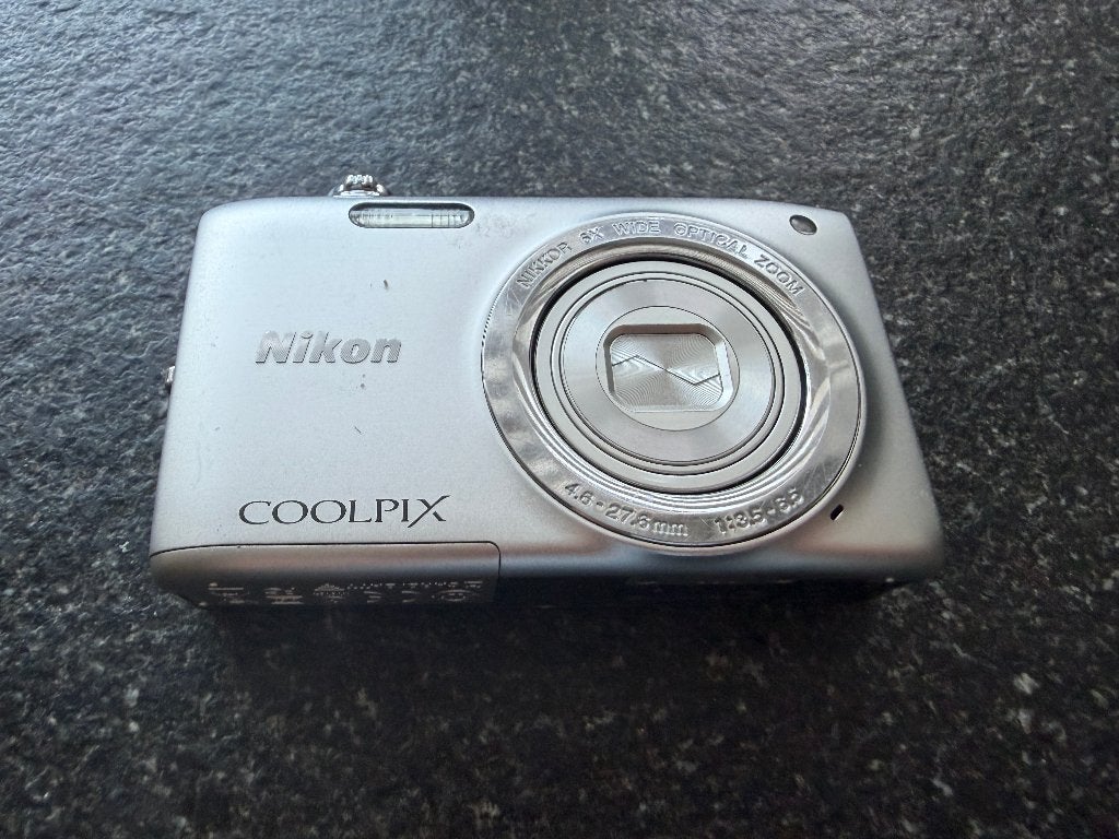 Nikon Coolpix S2700 grijs, Ophalen of Verzenden, Gebruikt, Nikon, 8 keer of meer