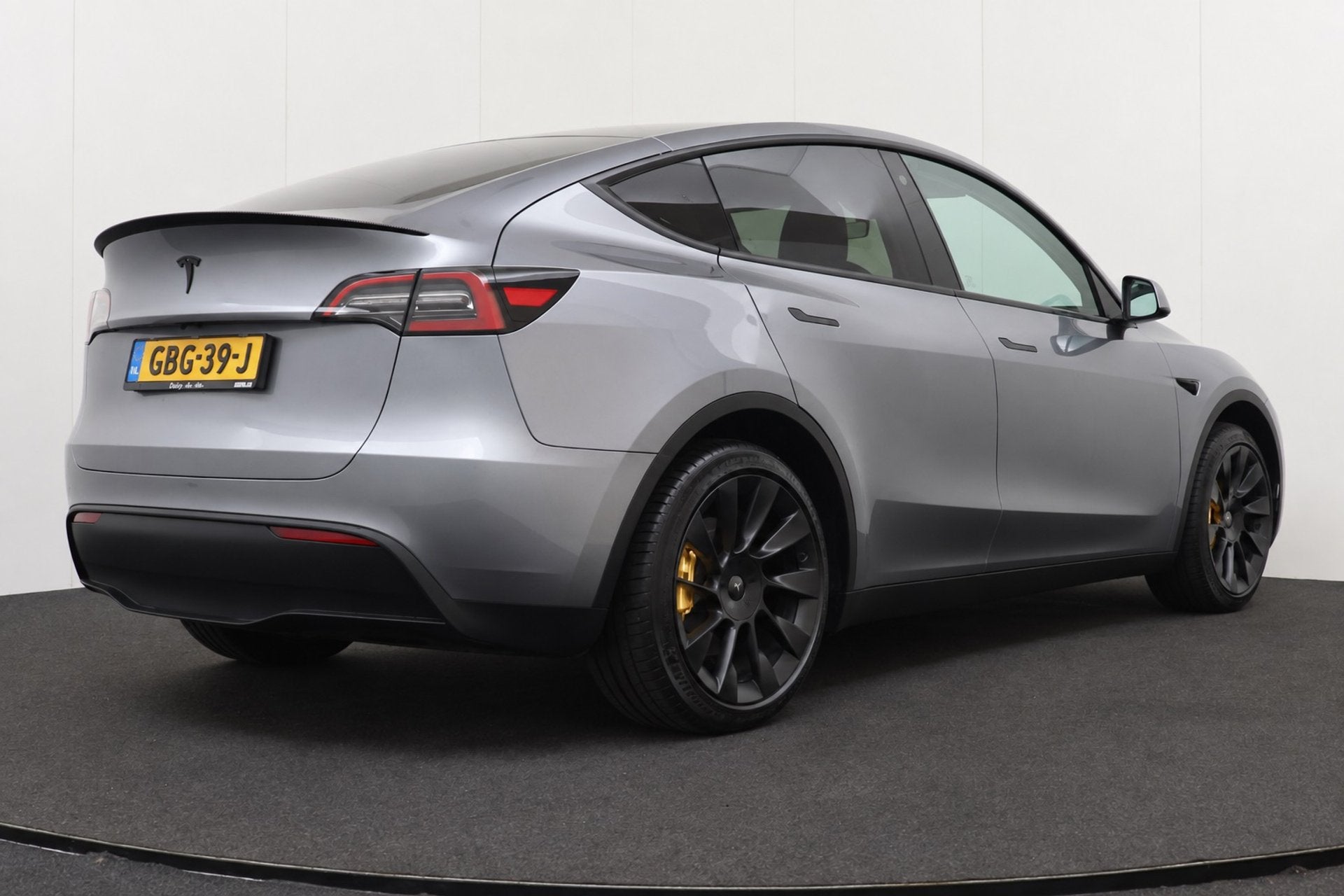 Foto 2 van Tesla Model Y Long Range RWD 75 kWh (96%SOH) BlackPack Full
