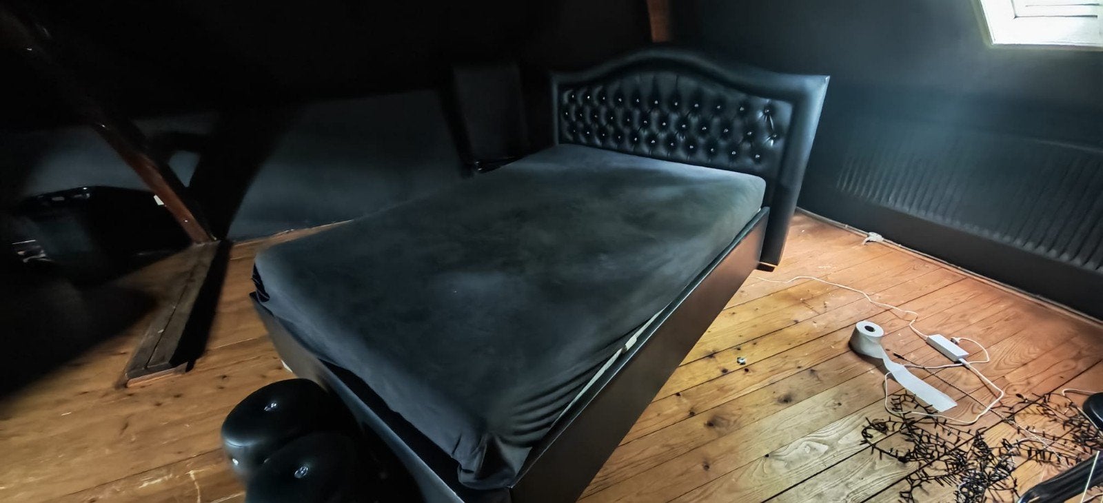 zwart bed met Swarovski kristallen, Ophalen, Overige materialen, Zwart, Tweepersoons