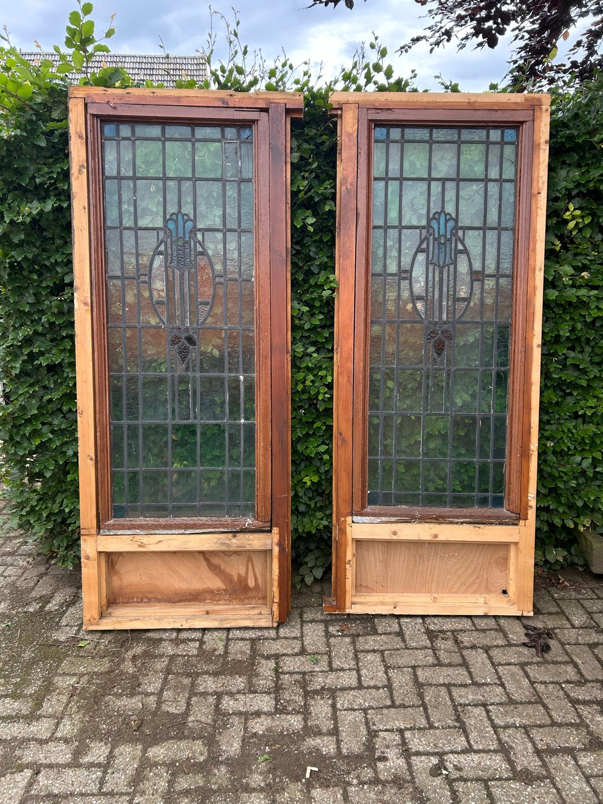 Set van 2 antieke glas-in-lood kozijnen in deuren te maken, Doe-het-zelf en Verbouw, Deuren en Horren, Ophalen, Gebruikt, Minder dan 80 cm