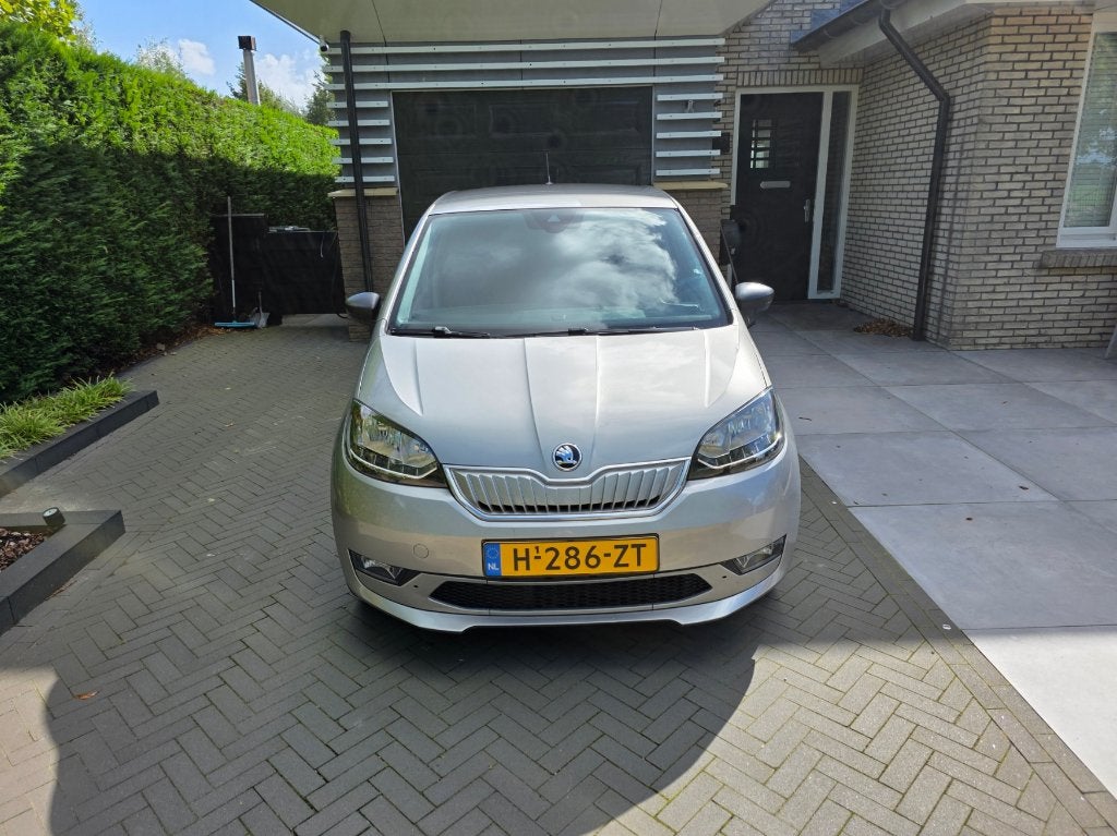 Skoda Citigo BEV 83pk 2020 Grijs Electrisch, Auto's, 83 pk, 37 €/maand, Zwart, 4 stoelen