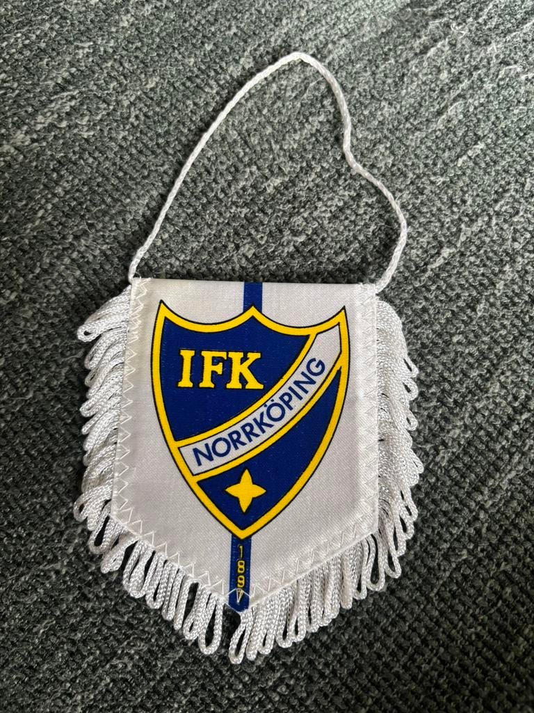 IFK Norrkoping vaantje, Verzamelen, Sportartikelen en Voetbal, Ophalen of Verzenden, Zo goed als nieuw, Buitenlandse clubs, Vaantje of Sjaal