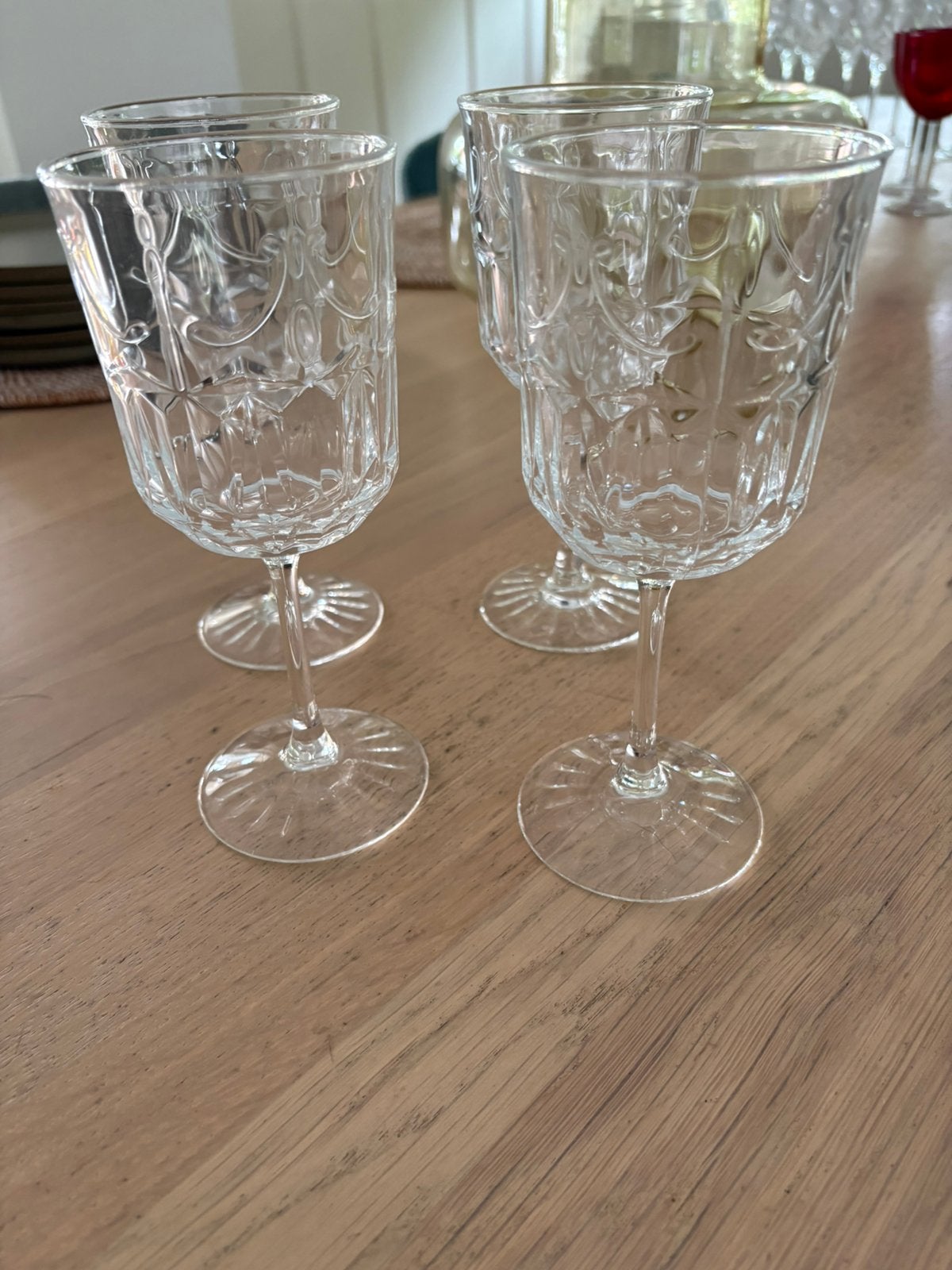 4 wijnglazen, Ophalen of Verzenden, Zo goed als nieuw, Overige typen