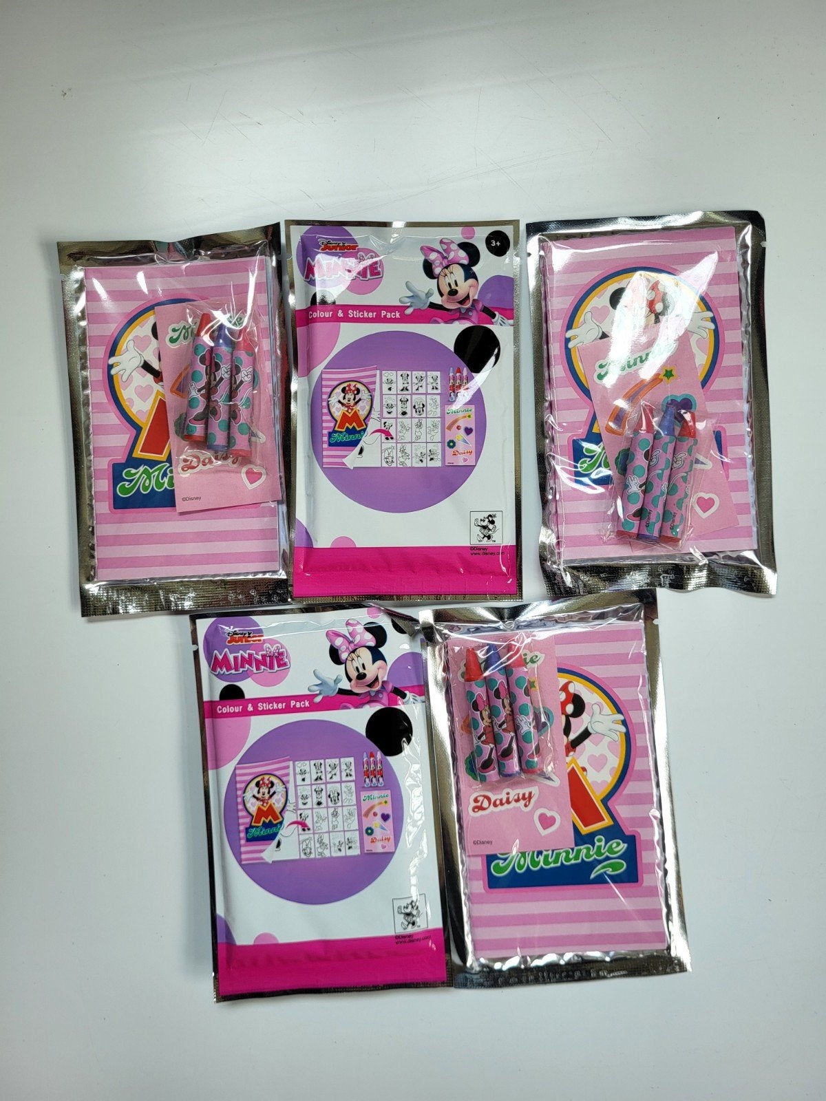 5x (traktaties) mini mouse - kleurboekje, krijt stickers, Ophalen of Verzenden, Nieuw, Overige typen, Verjaardag