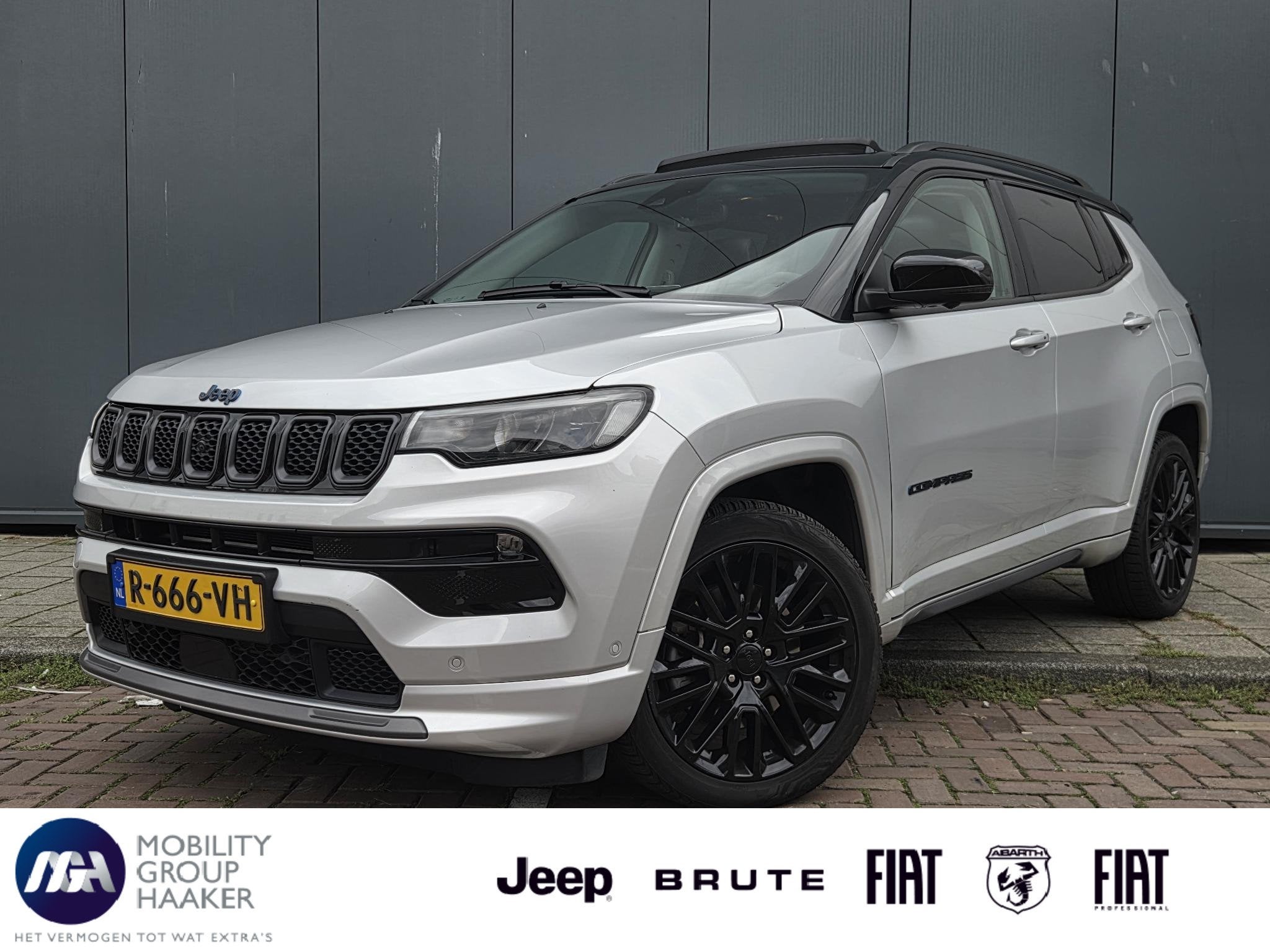 Jeep Compass 4xe PHEV Electric S 240 | Apple-Android | Schui