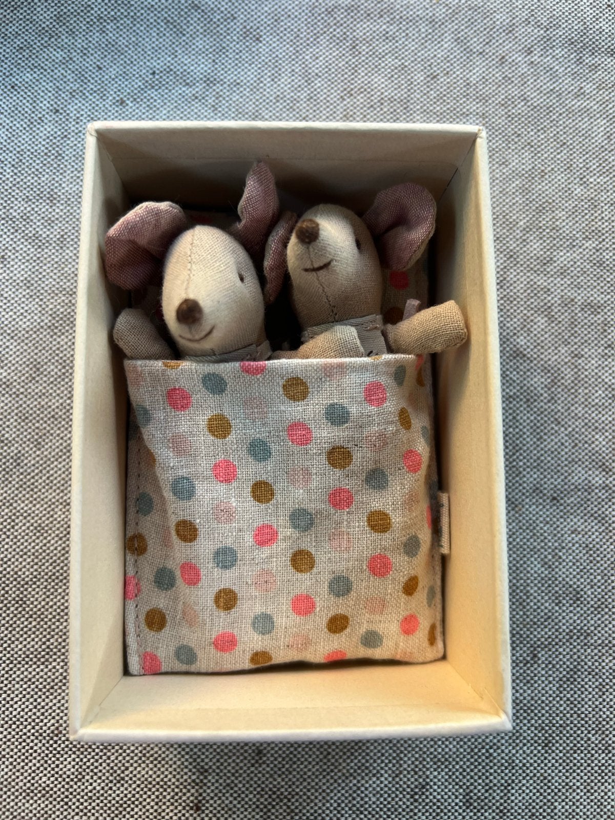 Maileg Baby Twins muizen in luciferdoosje  en muis  met cape, Kinderen en Baby's, Speelgoed | Knuffels en Pluche, Muis, Ophalen of Verzenden