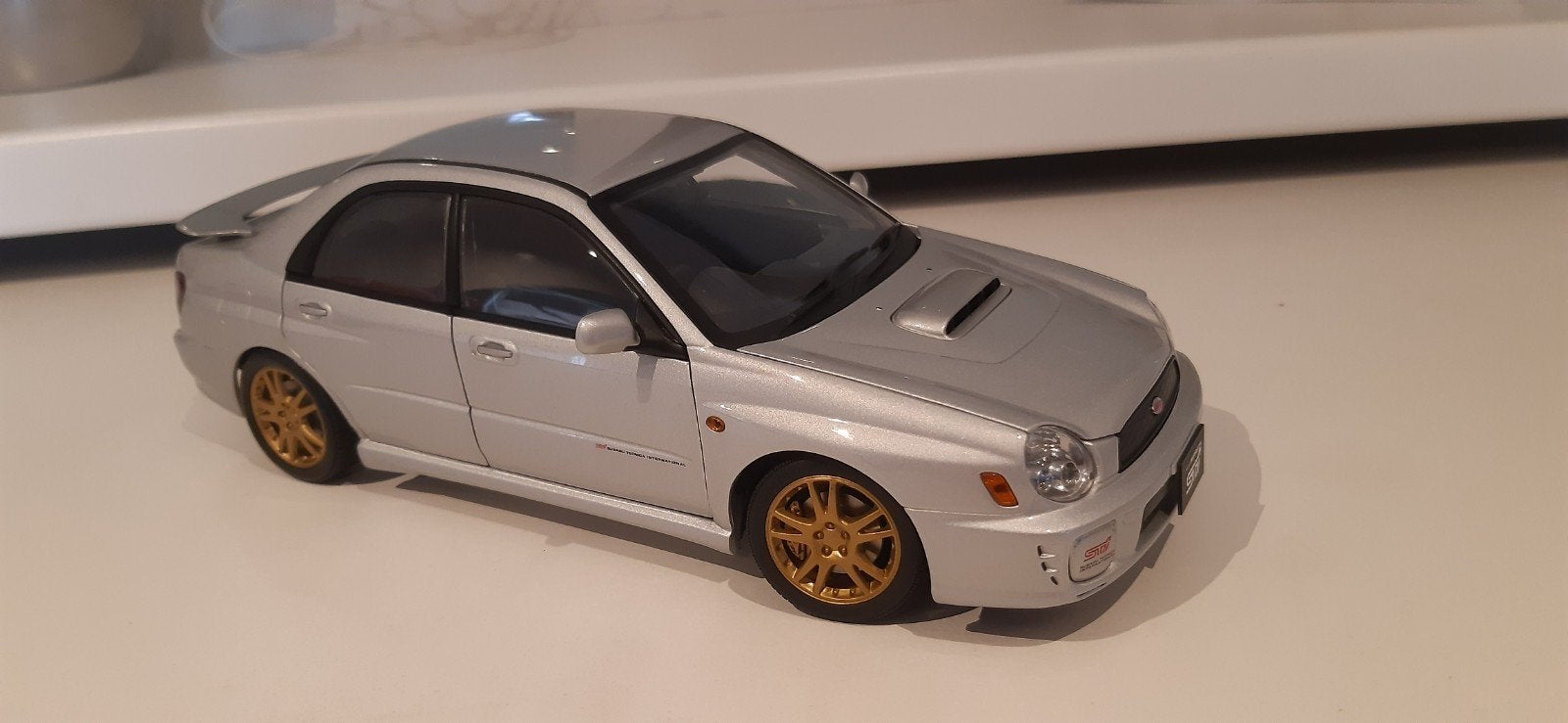 Autoart subaru impreza wrx 1:18, Ophalen of Verzenden, Zo goed als nieuw, Autoart