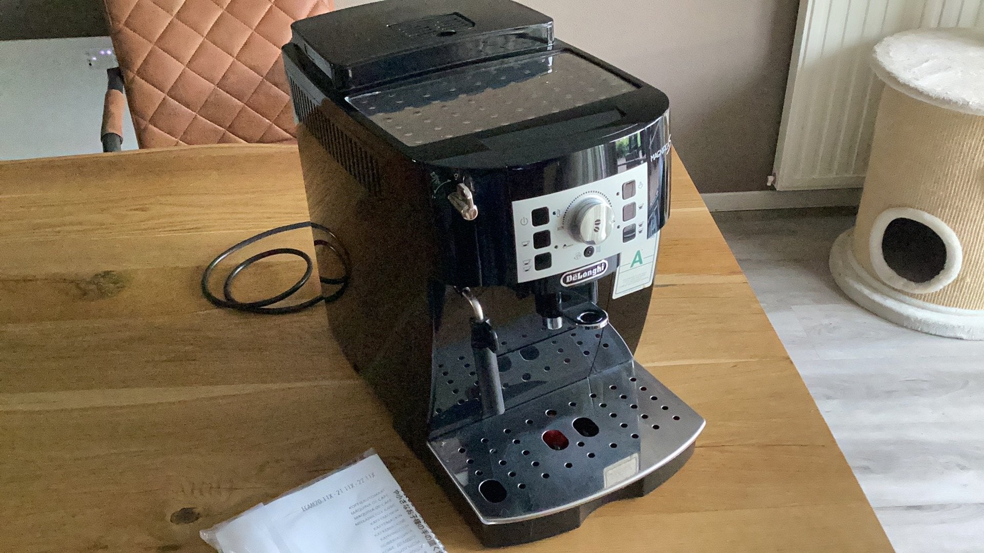 Delonghi Magnifica S, Ophalen, Koffiemachine, Zo goed als nieuw, 4 tot 10 kopjes